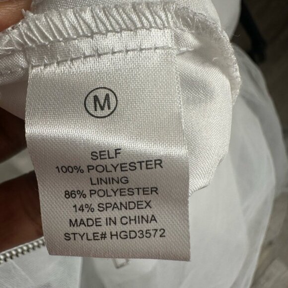 FASHION NOVA WHITE TULLE DRESS- PRELOVED- MEDIUM - Picture 9 of 9